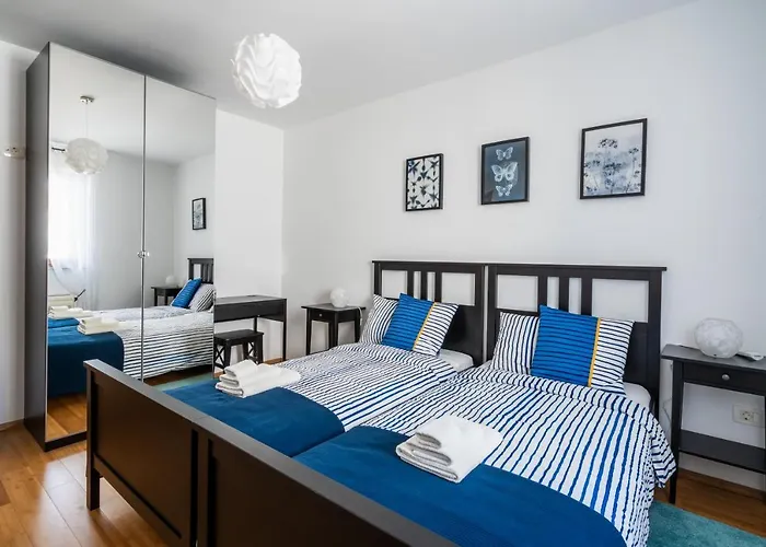 Downtown Helena * Abbázia