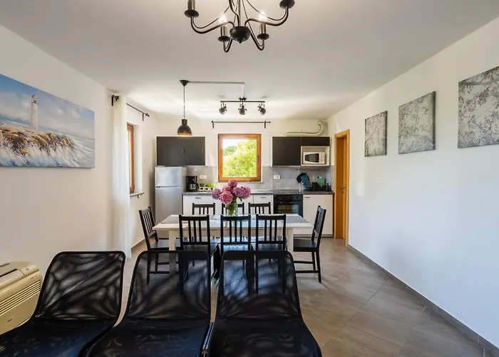 Downtown Helena * Opatija