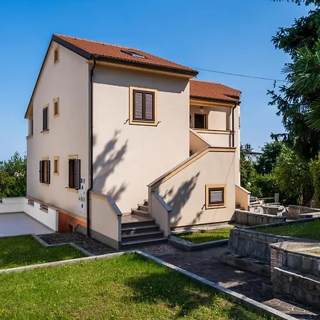 Apartment Downtown Helena Opatija