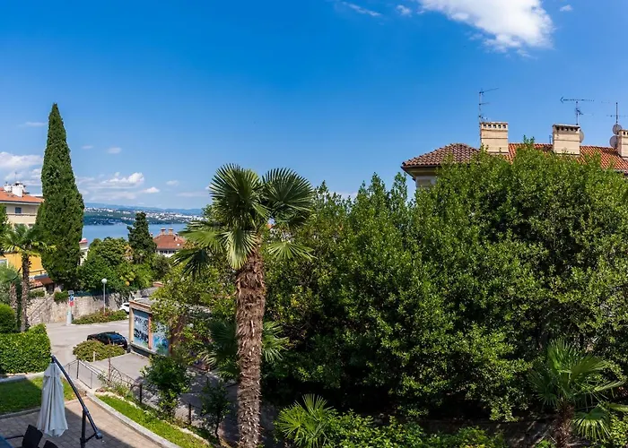 Downtown Helena Apartment